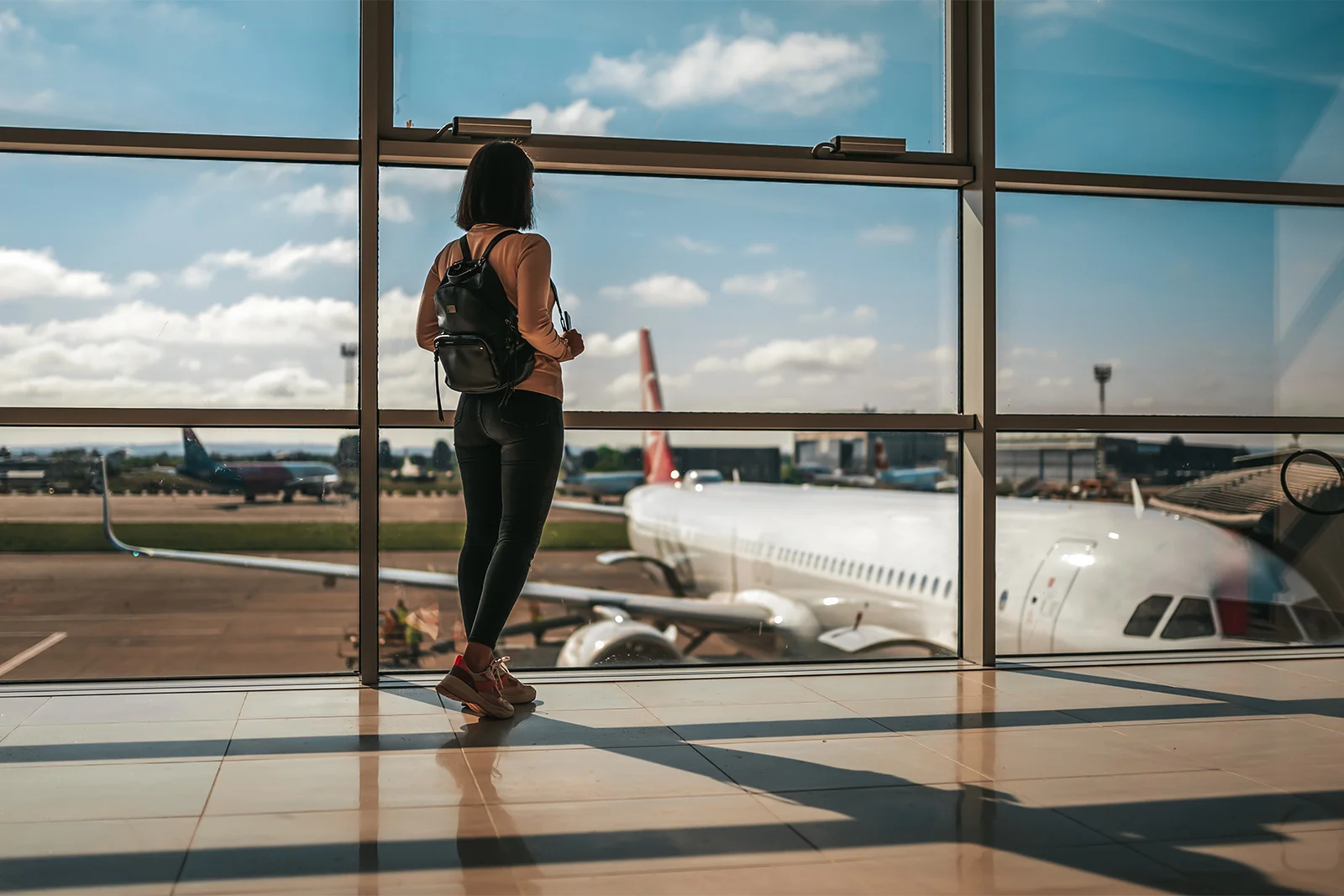 Summer Travel Savings: Best Coupon Tips for Flights, Hotels & Attractions